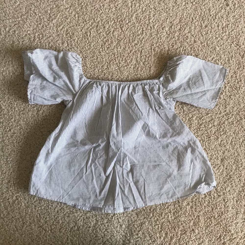 EUC Express Off Shoulder Top